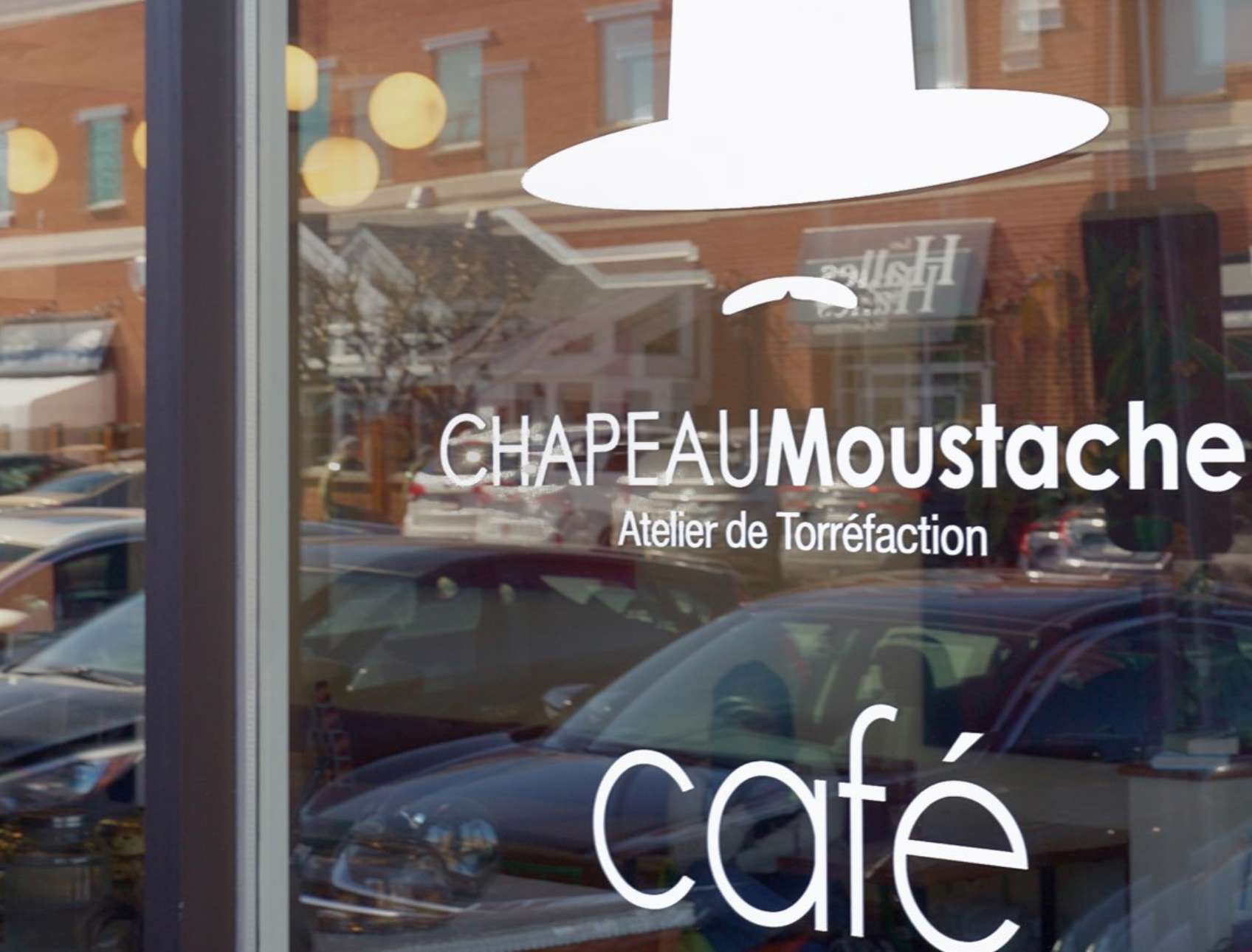 logo café moustache