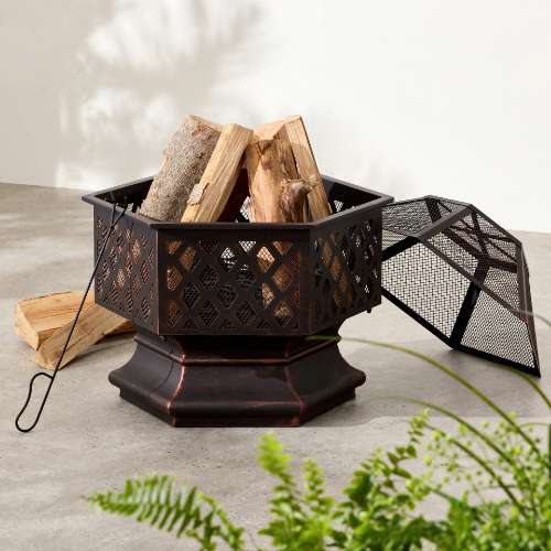 Chauffe-terrasses et foyers extérieurs