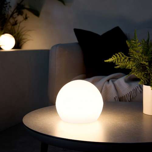 Luminaires et guirlandes d'extérieur