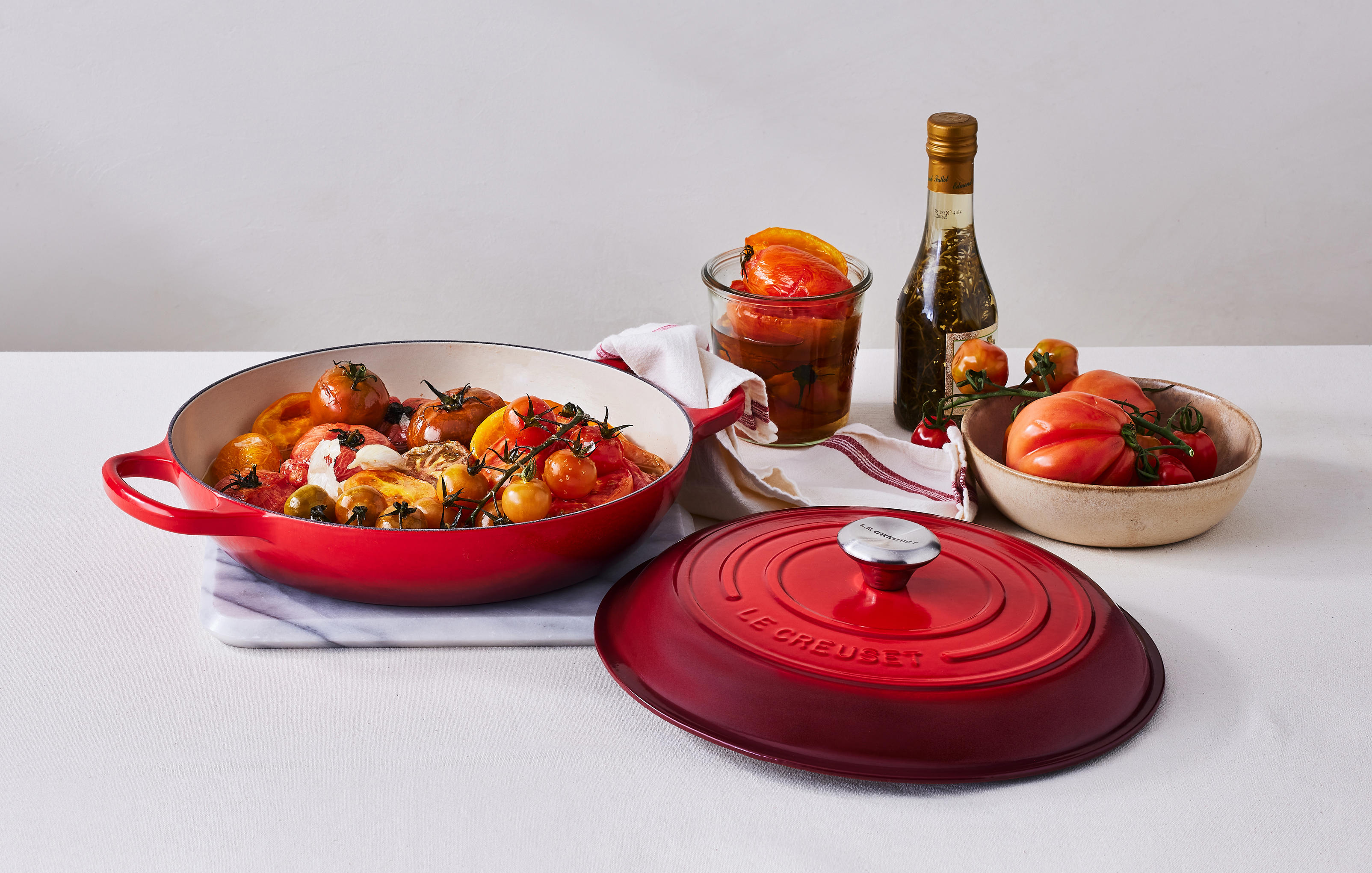 We offer 25% off this Le Creuset product*.