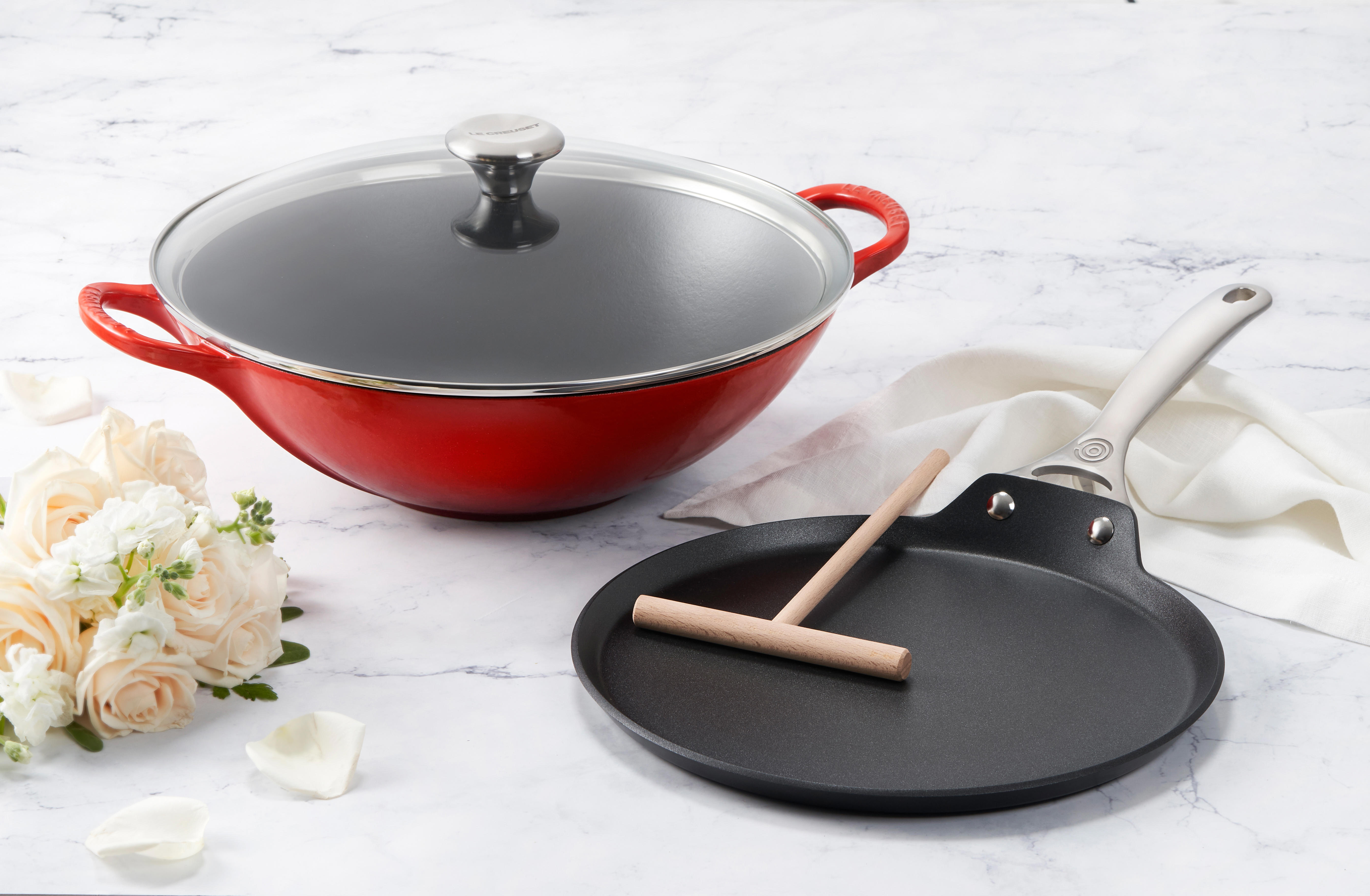 4.8 L Wok with Glass Lid Le Creuset 21308032060041 | Tanguay