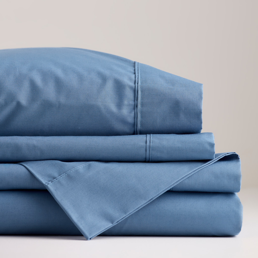 Set of Percale queen size bed sheets