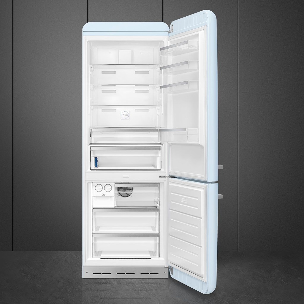 18 cu. ft. Retro Bottom Freezer Refrigerator