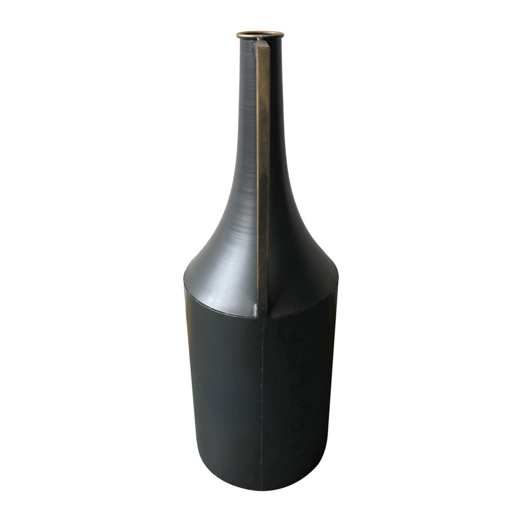 Vase de métal noir