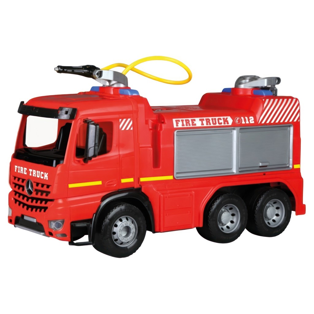 Puissant camion de pompier géant
