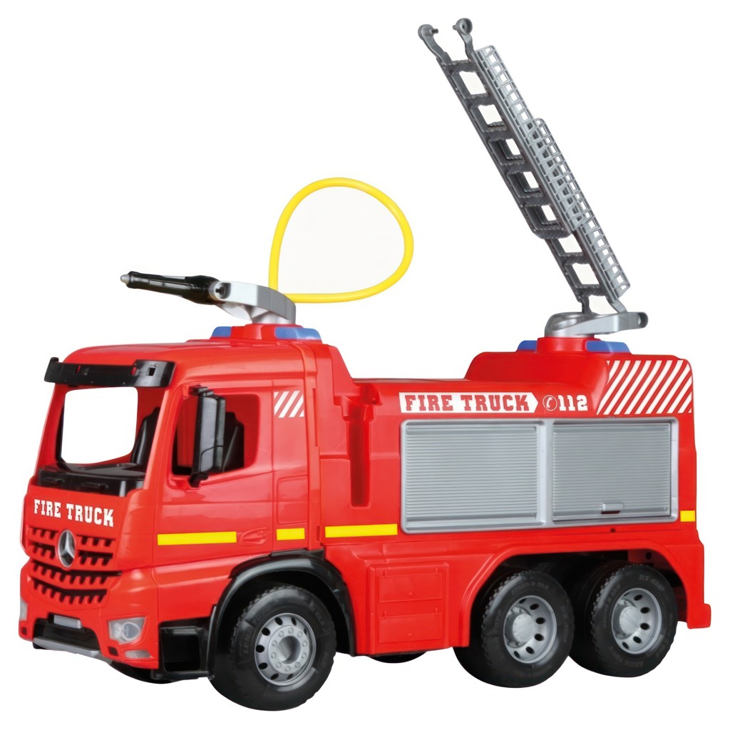 Puissant camion de pompier géant