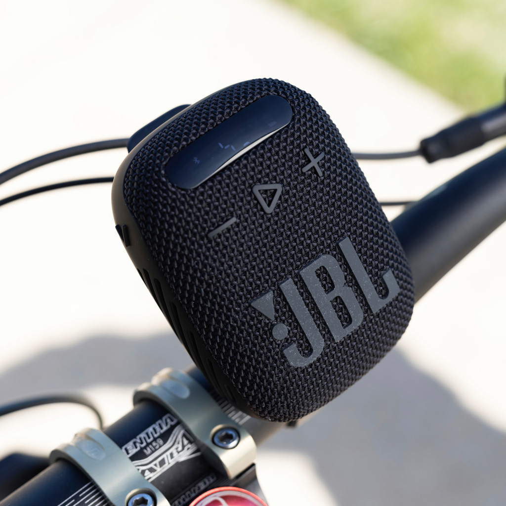 JBL Wind 3 FM Bluetooth Handlebar Speaker