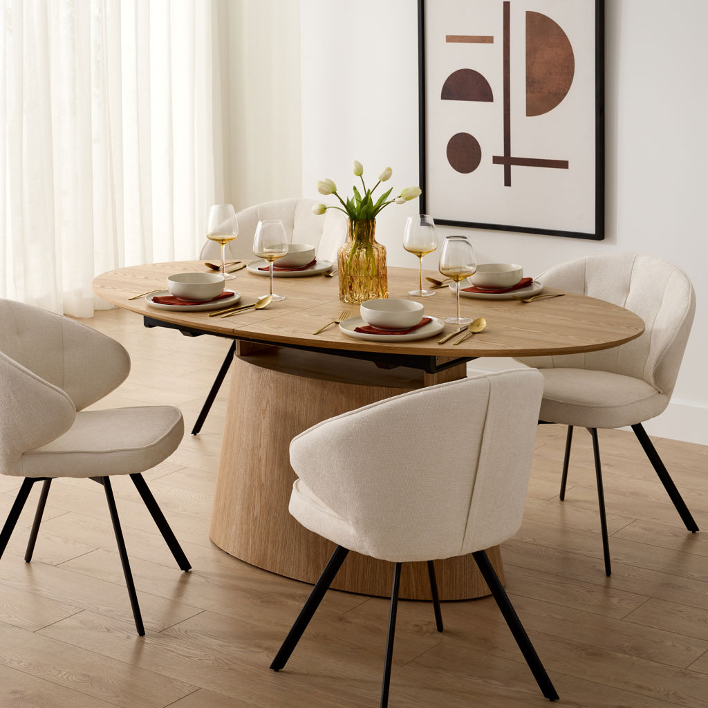 Extendible Dining Table (71