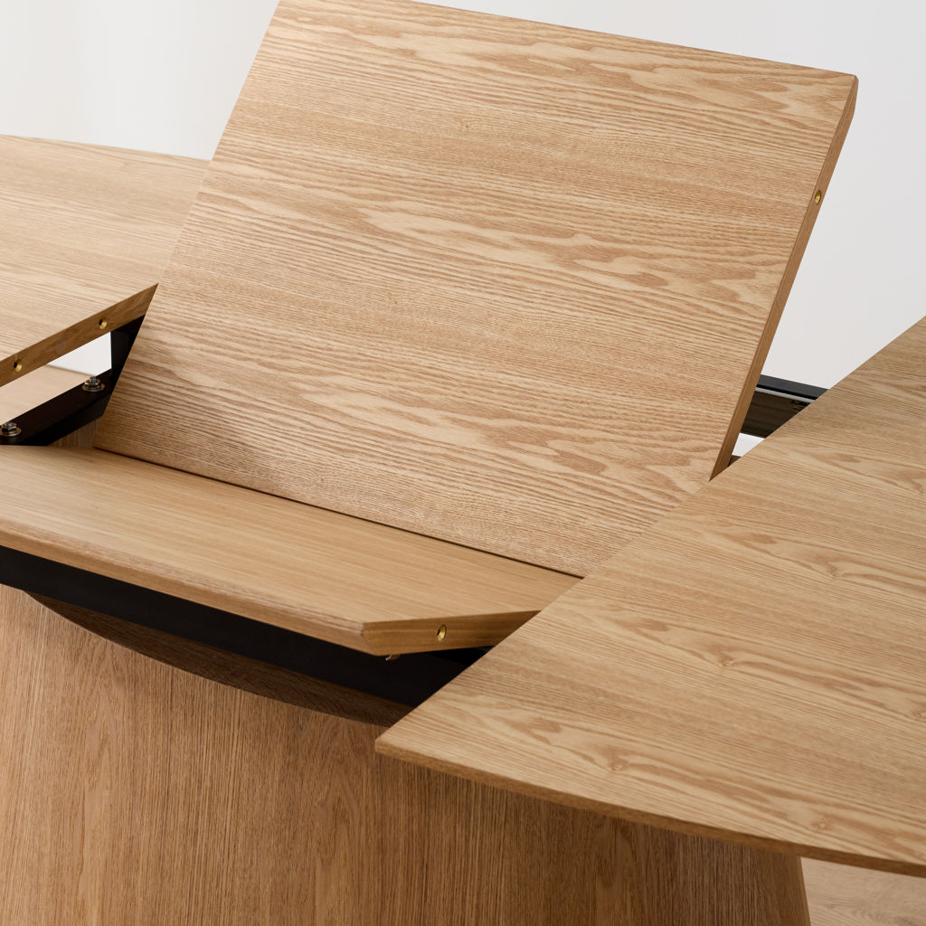 Extendible Dining Table (71