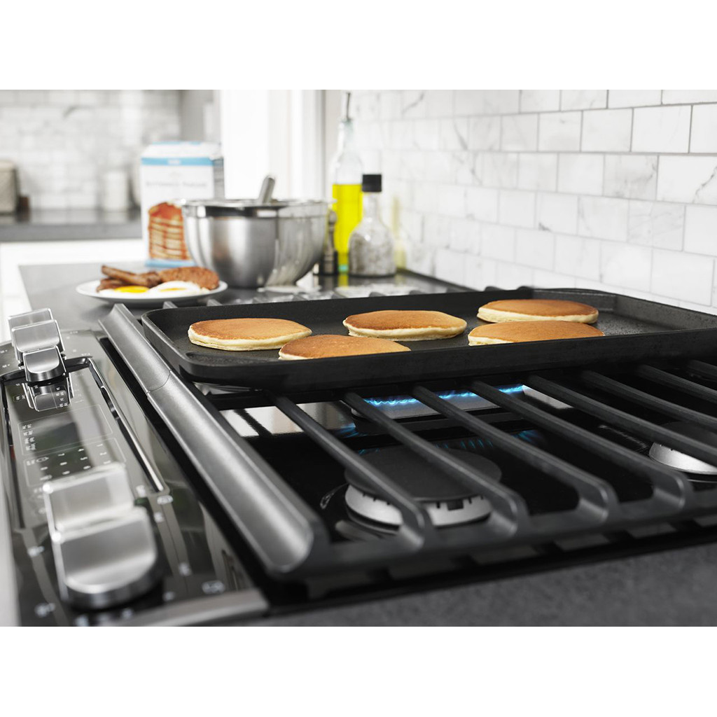 30" SlideIn Gas Range with 5 Sealed Burners Whirlpool WEG745H0FS Tanguay