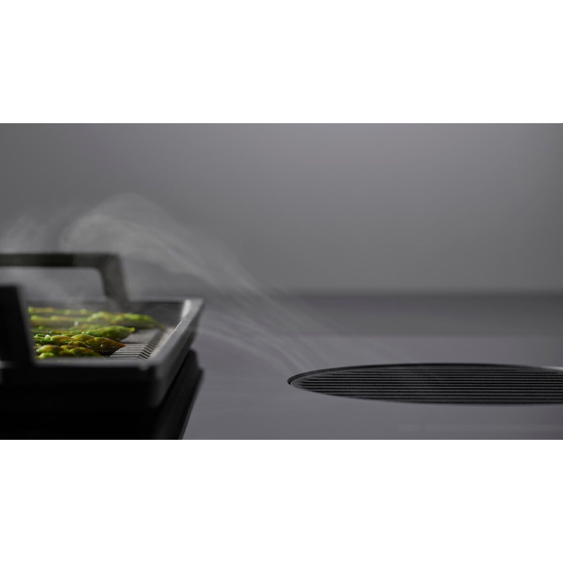 Plaque de cuisson à induction avec ventilation intégrée 36 po Fisher