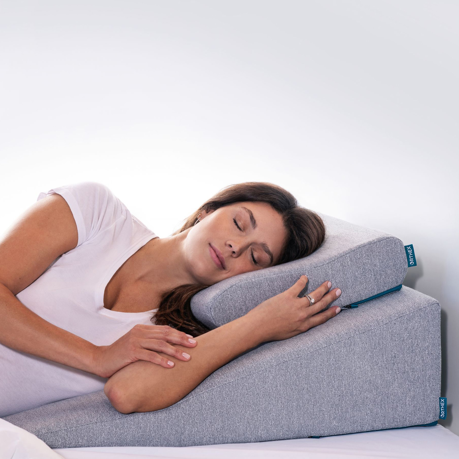 Symbia 16° Ergonomic Back Wedge with Cover Orthex Canada | Tanguay