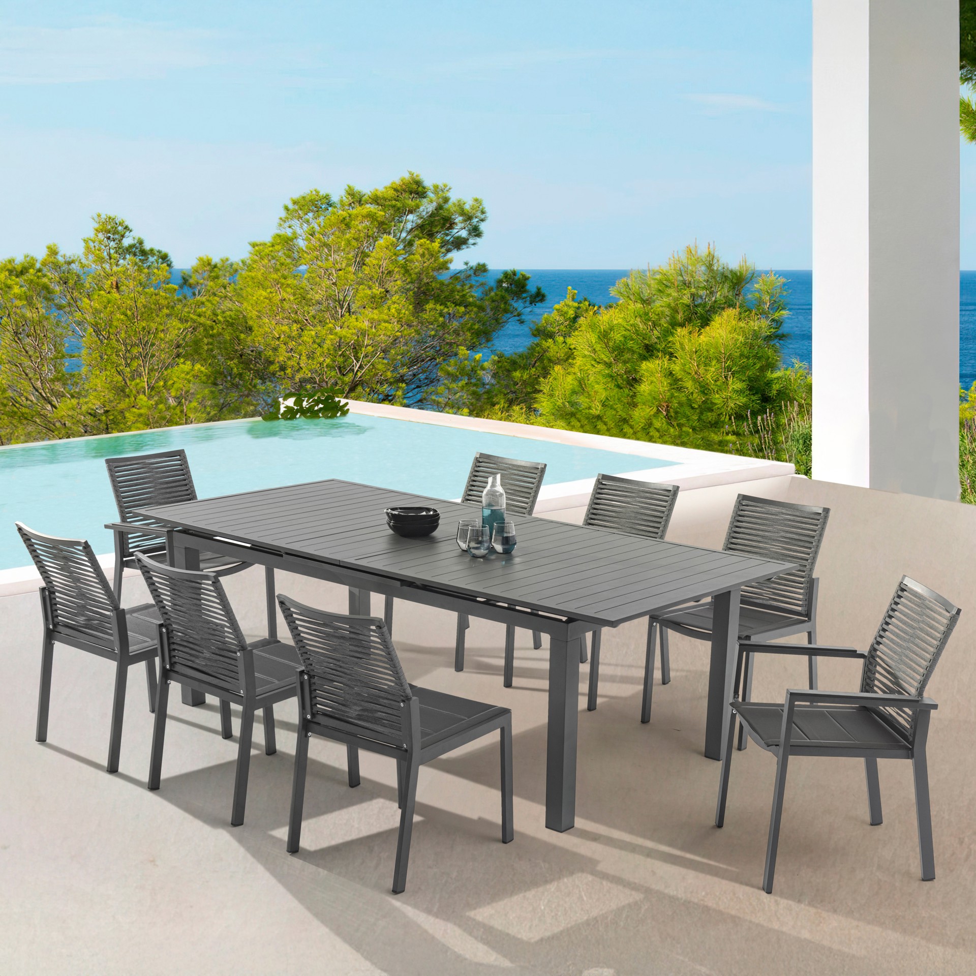 Table à manger d'extérieur pour patio Meridian Furniture