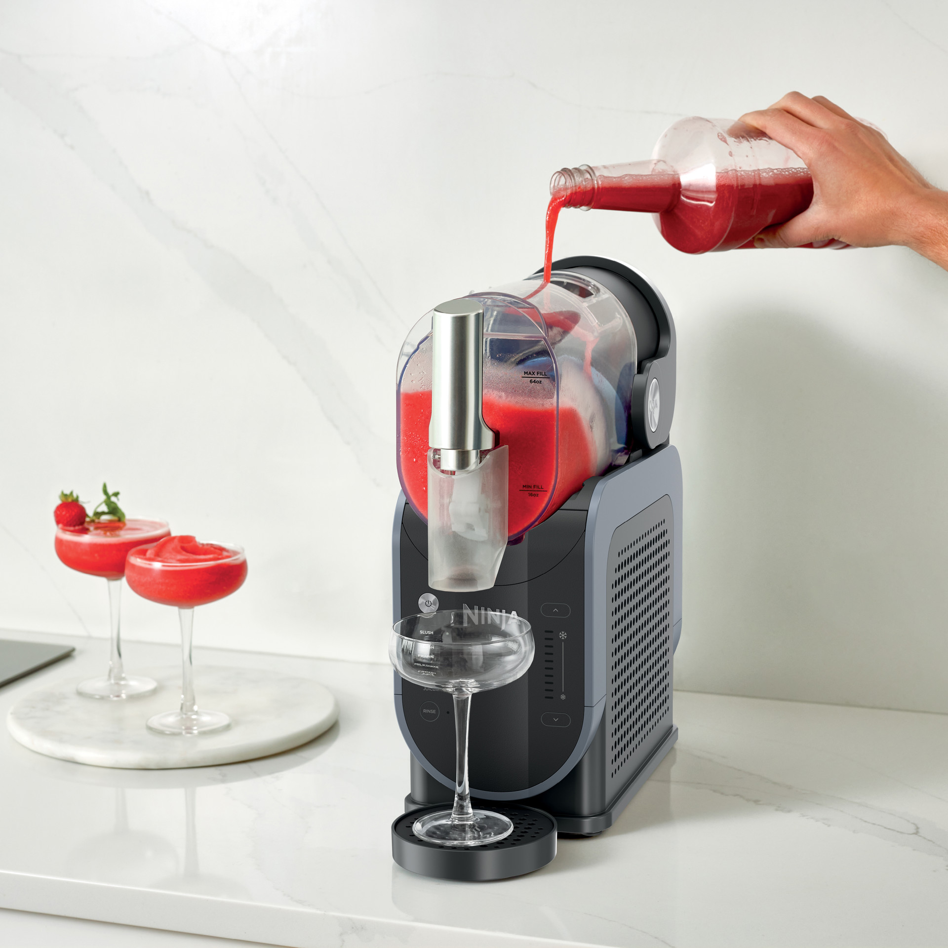 Ninja SLUSHi™ Professional Frozen Drink Maker Shark Ninja 7601891 Tanguay