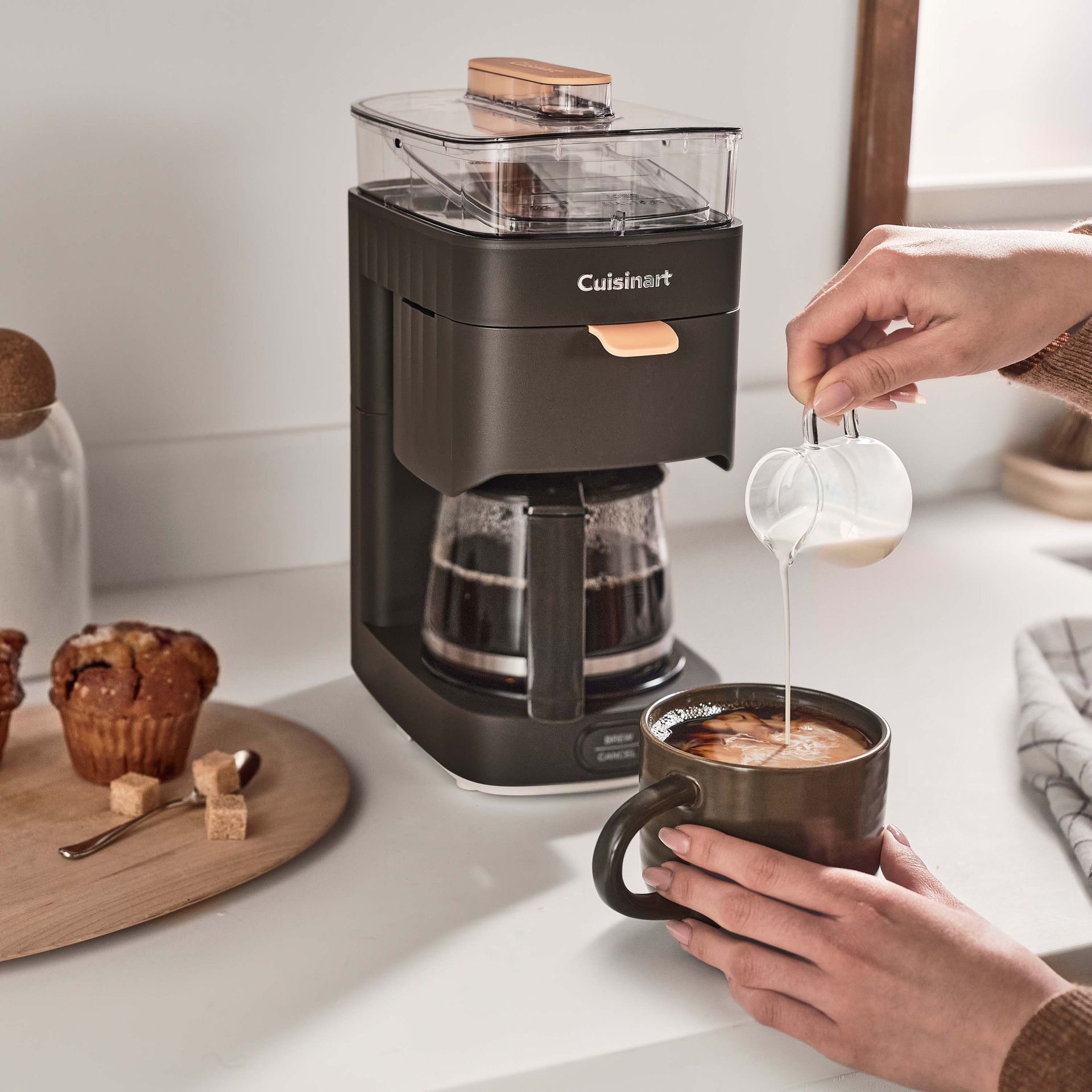 Soho 5-Cup Coffee Maker Cuisinart DCC-5BKC | Tanguay