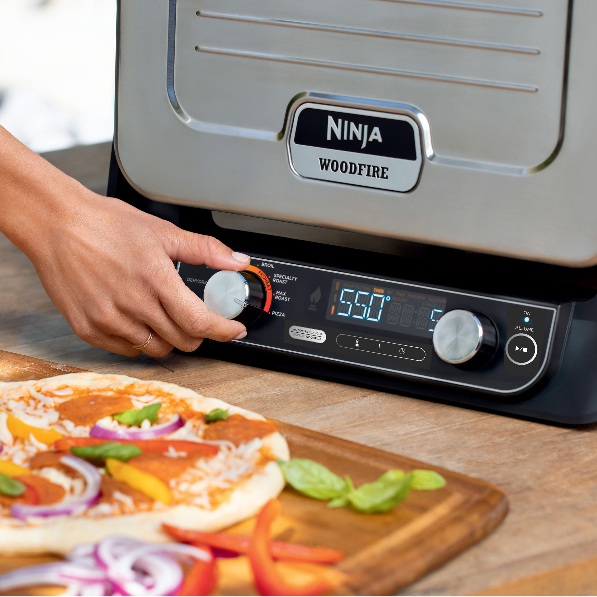 Ninja Woodfire™ 8-in-1 Electric Outdoor Oven Shark Ninja OO101LWC