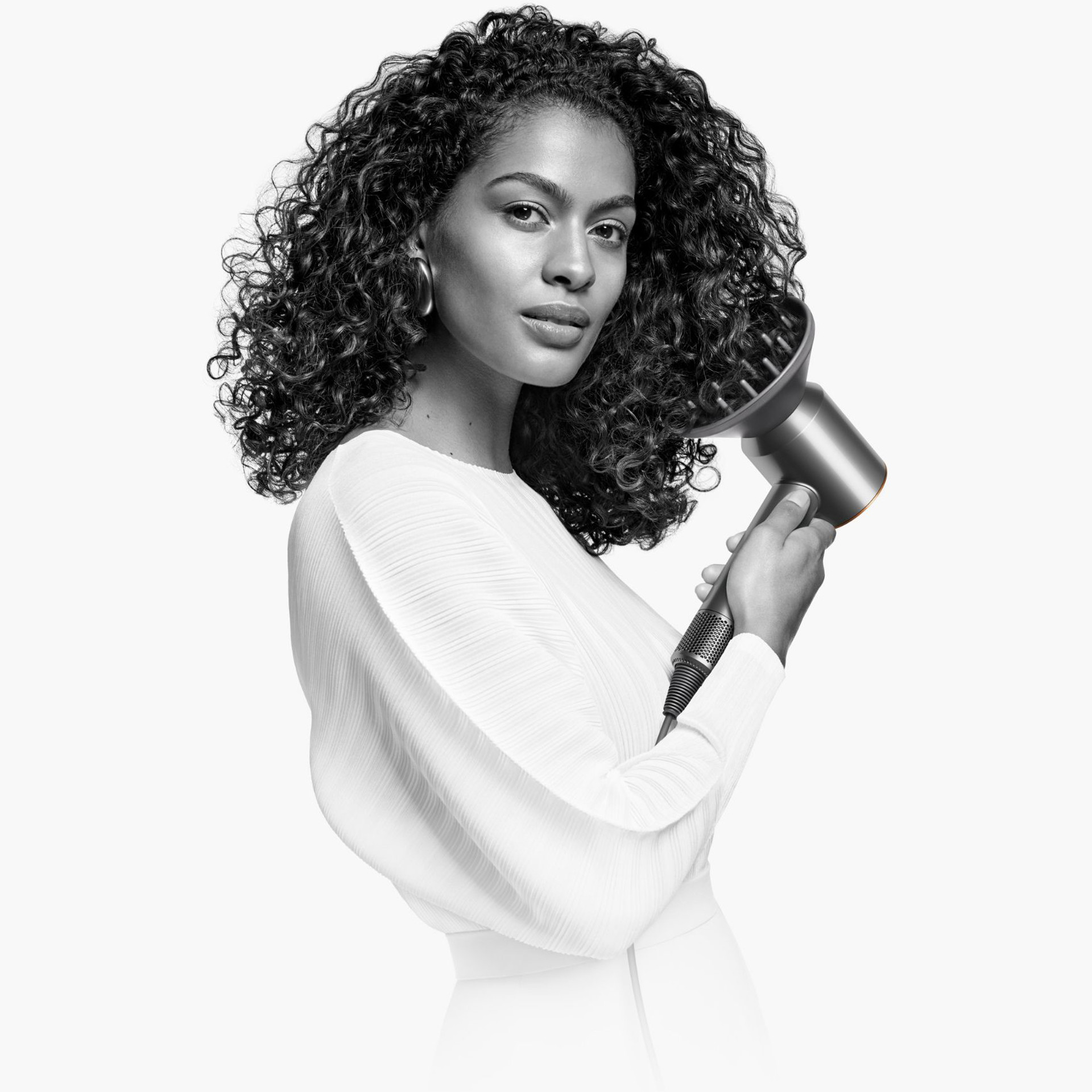 Dyson HD07 ヘアドライヤー グレー 1800W Supersonic™ HD07 Hair Dryer Dyson 389921-01 | Tanguay