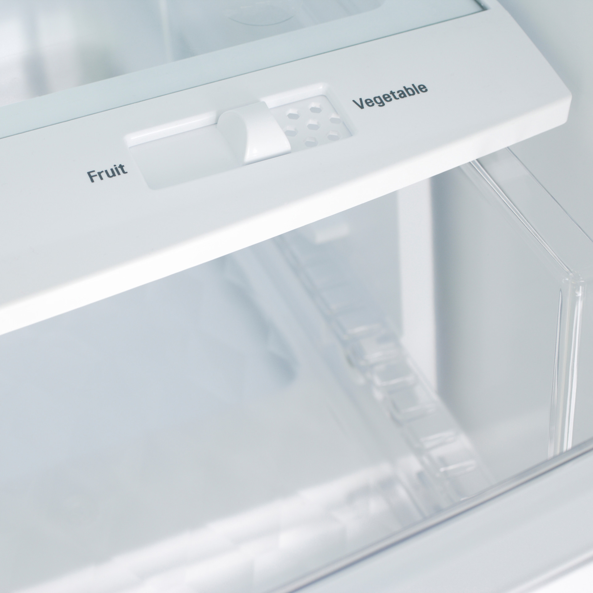 21.8 cu. ft. French Door Refrigerator LG LRFWS2200S Tanguay